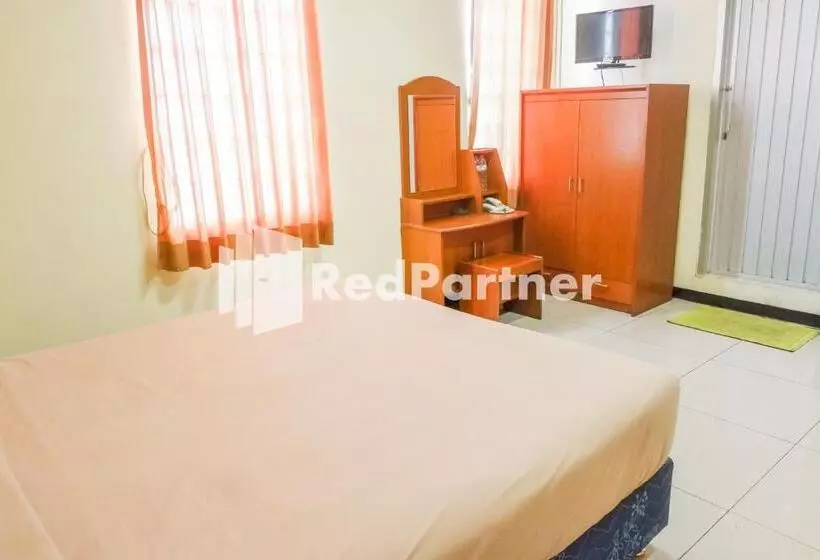 Grand Kembar Hotel Mitra Reddoorz