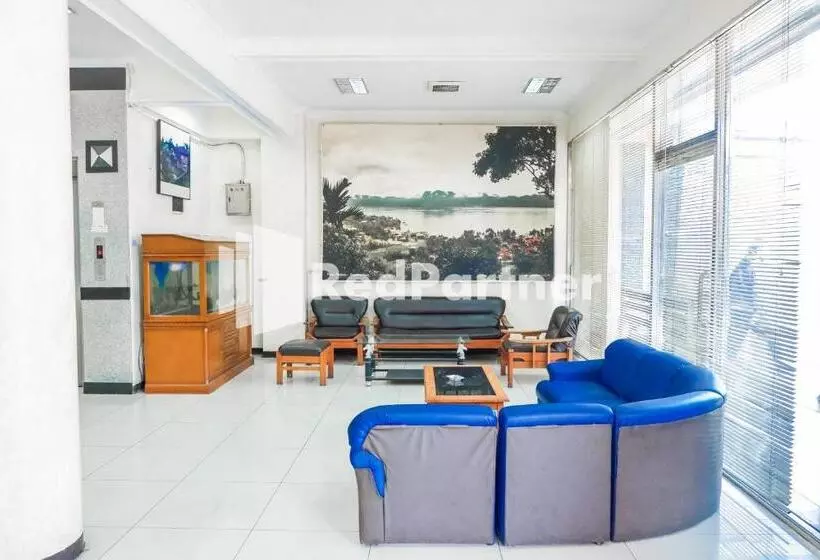 Grand Kembar Hotel Mitra Reddoorz