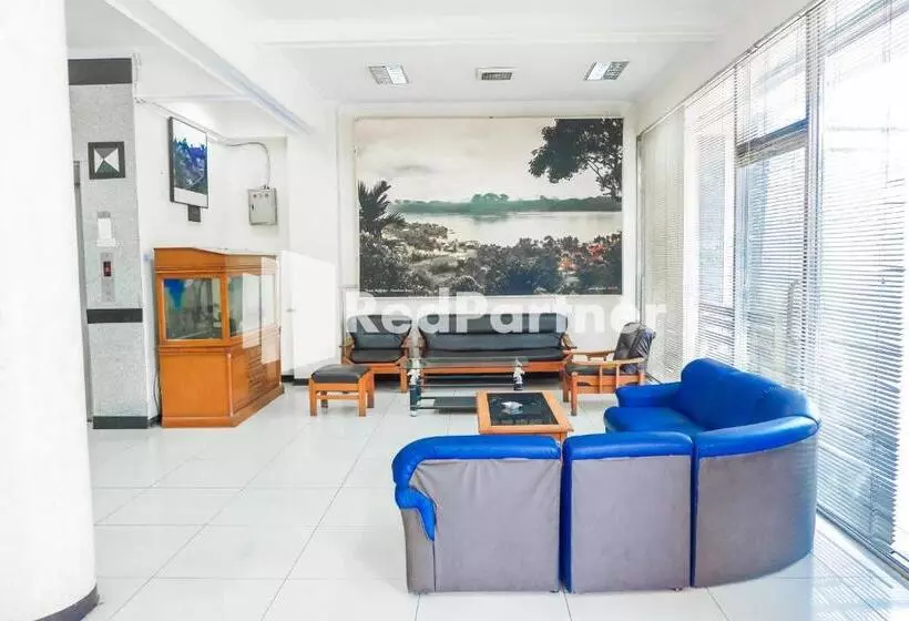 Grand Kembar Hotel Mitra Reddoorz