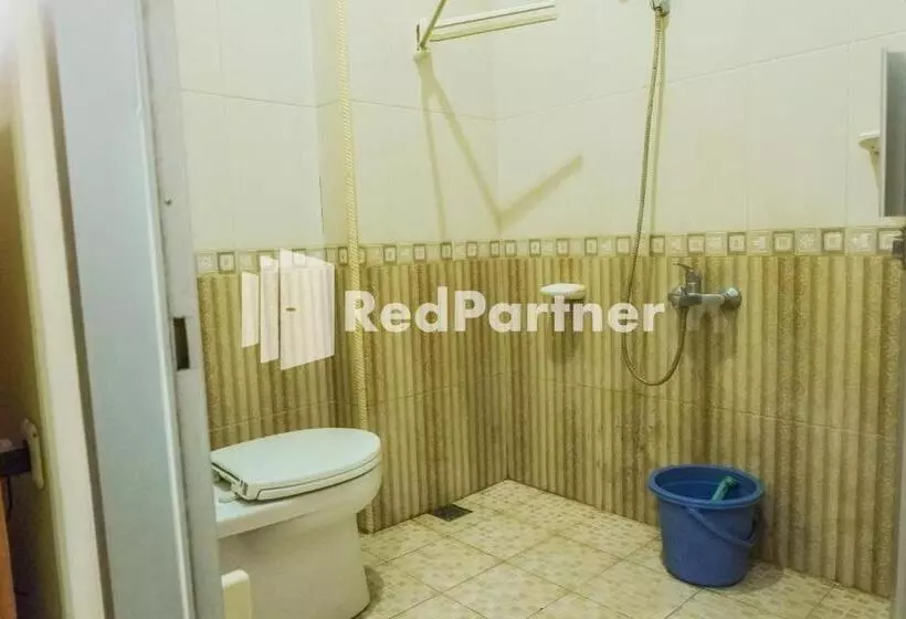 Grand Kembar Hotel Mitra Reddoorz