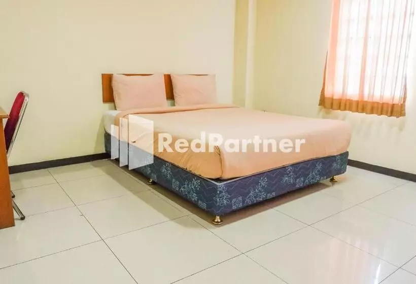 Grand Kembar Hotel Mitra Reddoorz