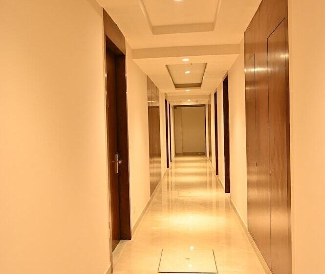 בית מלון כפרי Aakriti Clarks Inn Express