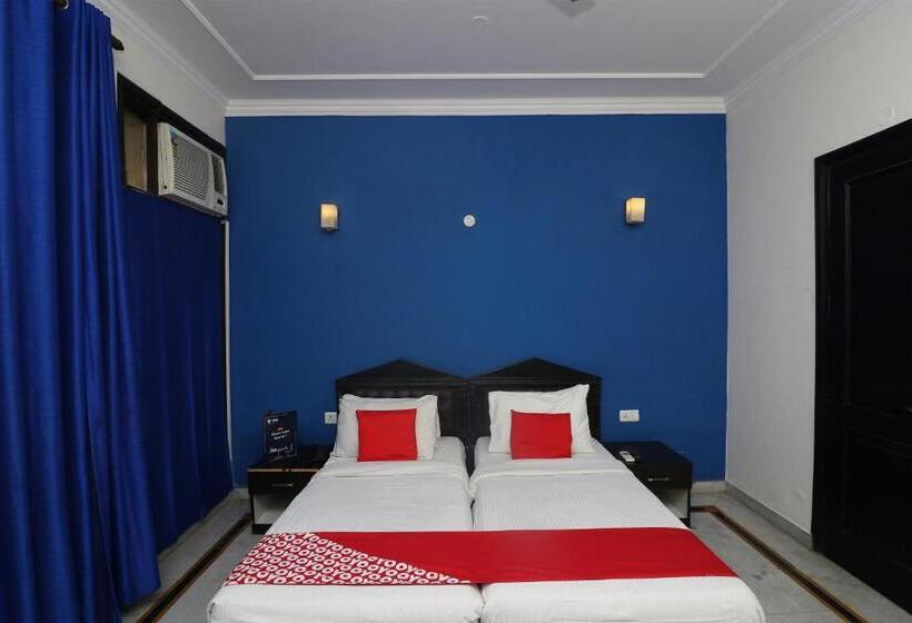 Hotell Flagship 79152 Golden Cafe