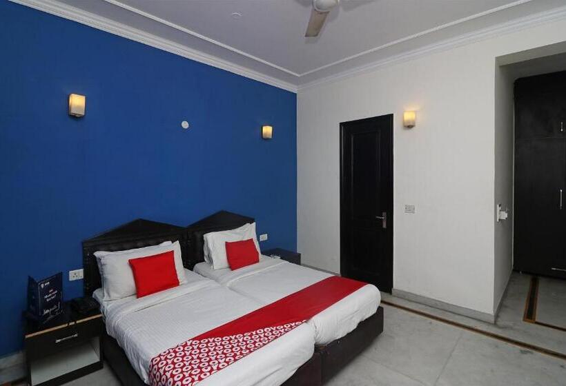 Hotell Flagship 79152 Golden Cafe