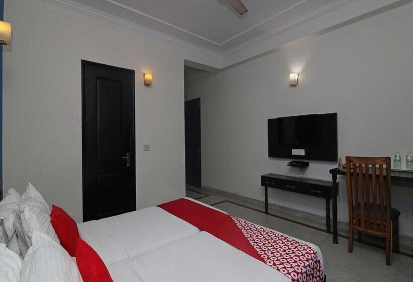 Hotell Flagship 79152 Golden Cafe