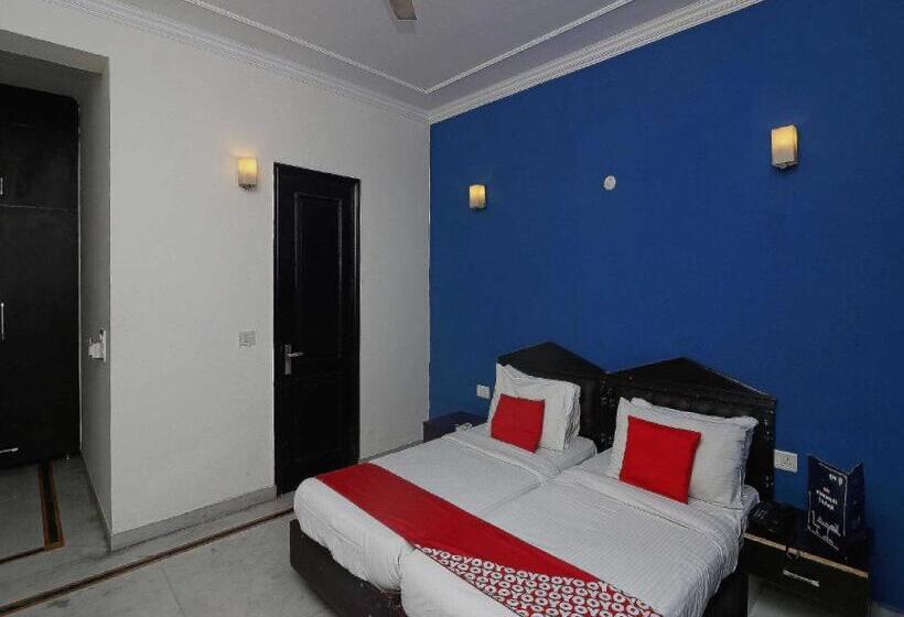 Hotell Flagship 79152 Golden Cafe