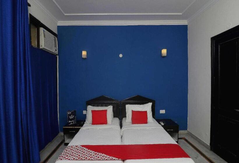 Hotell Flagship 79152 Golden Cafe