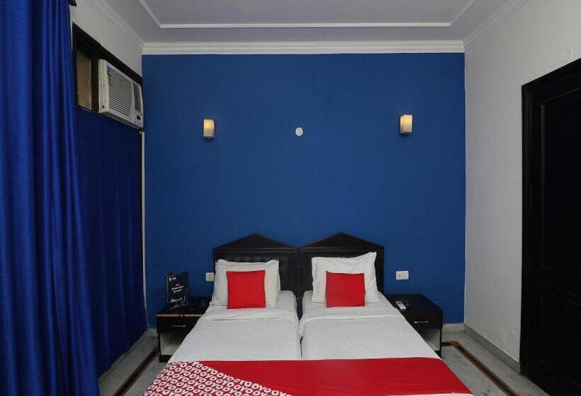 Hotell Flagship 79152 Golden Cafe