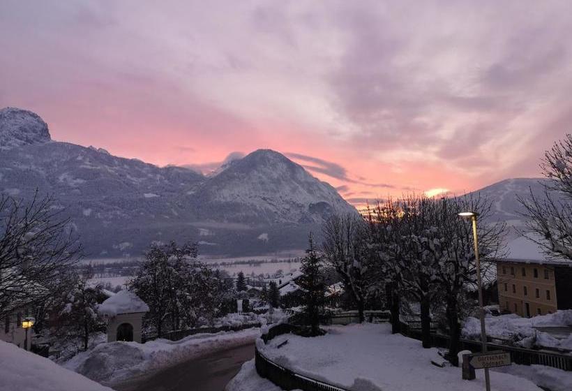 Отель Gasthof Tirolerhof Dölsach