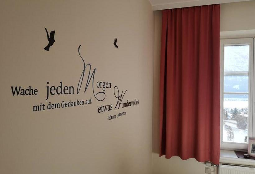 Отель Gasthof Tirolerhof Dölsach