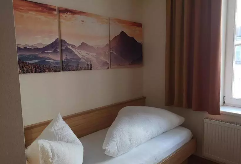 ホテル Gasthof Tirolerhof Dölsach