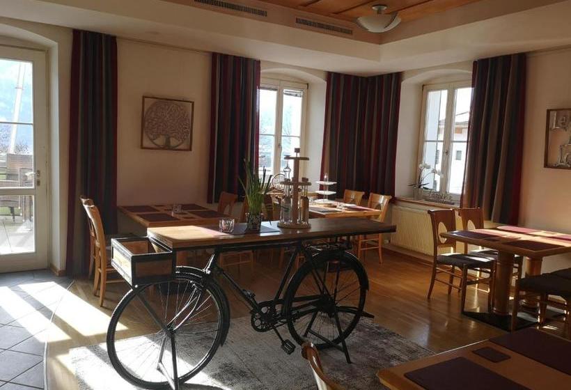 Отель Gasthof Tirolerhof Dölsach