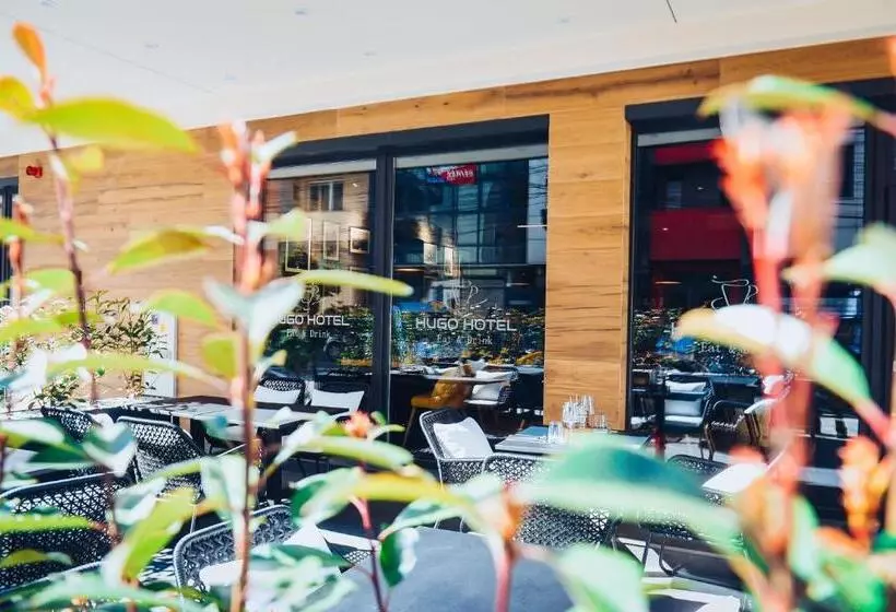 هتل Hugo