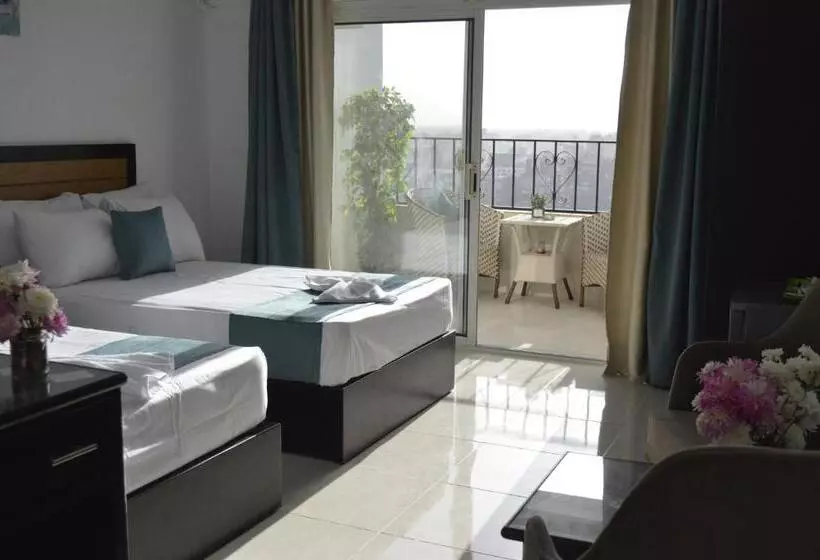 هتل Nile View Inn