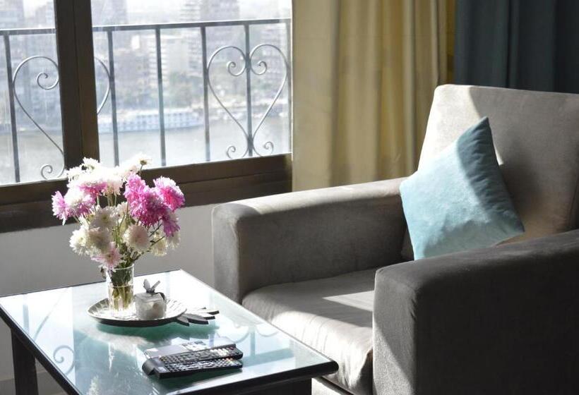 هتل Nile View Inn