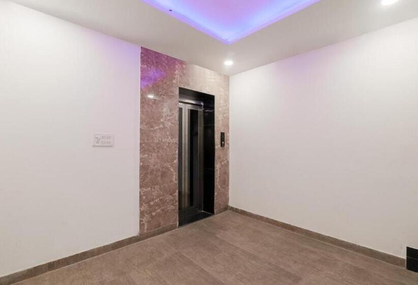 호텔 O The Maharaja Inn