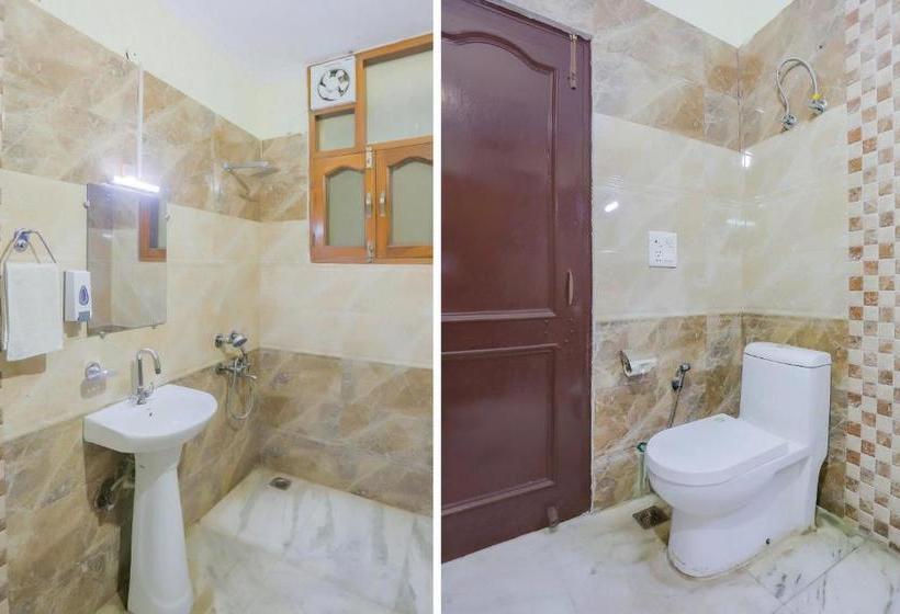 בית מלון כפרי Oyo 79157 Collection O Royal Grand Inn