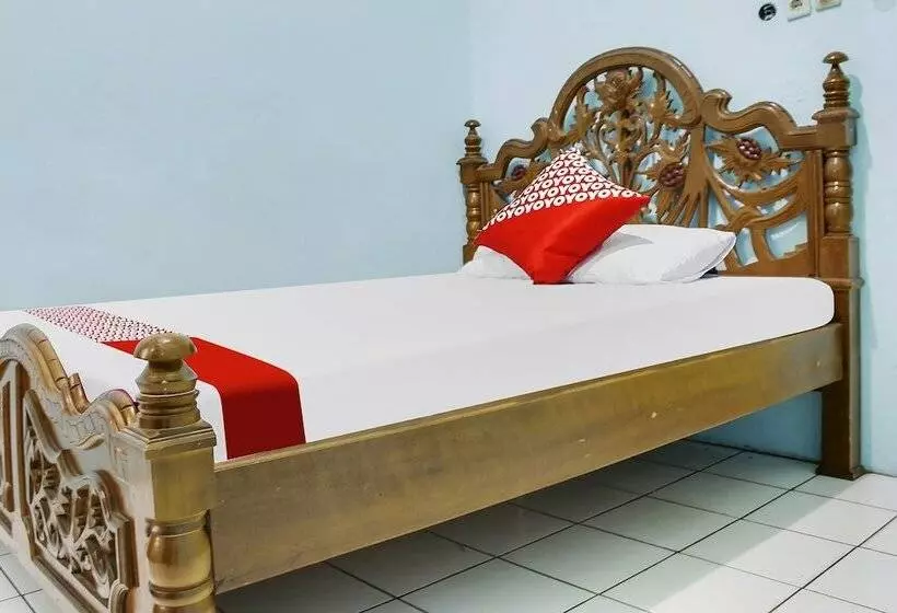 ホテル Oyo 90316  Candri Pelaihari