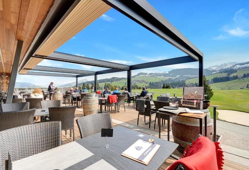 هتل Swiss Mountain Golf Restaurant Gonten