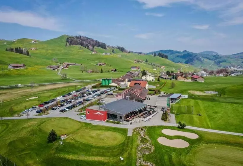 ホテル Swiss Mountain Golf Restaurant Gonten