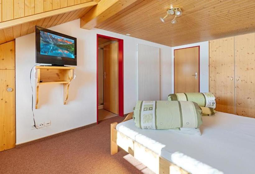 هتل Swiss Mountain Golf Restaurant Gonten