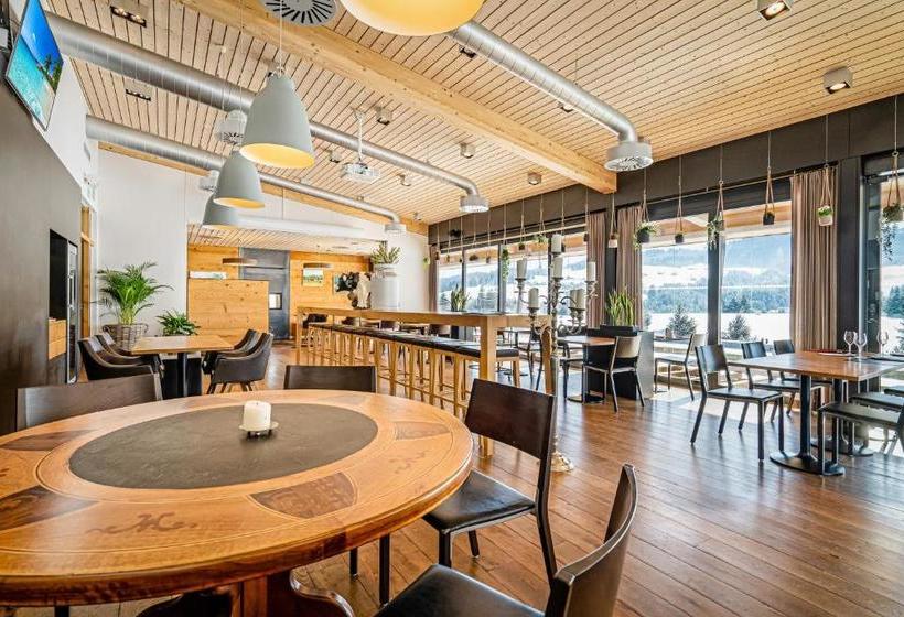 هتل Swiss Mountain Golf Restaurant Gonten