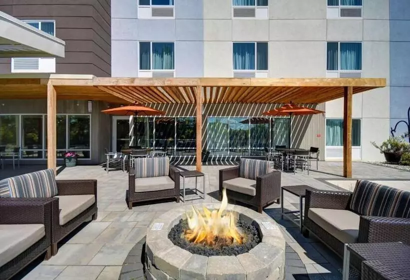 Hotelli Towneplace Suites By Marriott Grand Rapids Wyoming