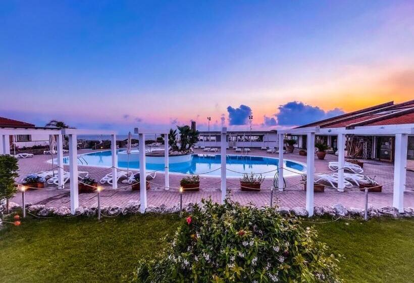 Le Mandrelle Beach Resort