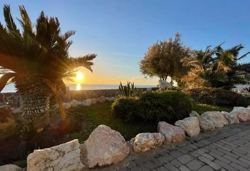 Le Mandrelle Beach Resort