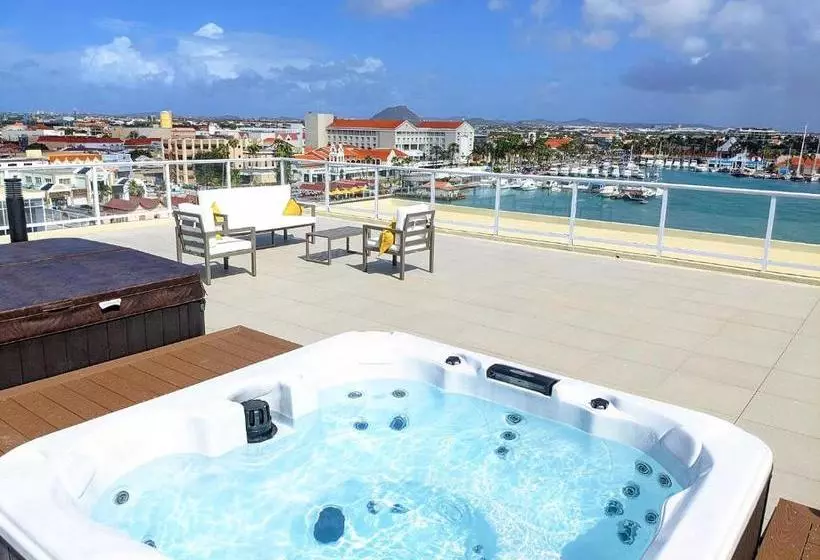 Luxury Condo With Infinity Pool & Ocean View