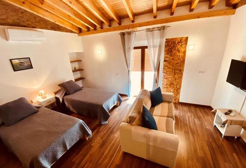 پانسیون Alvorkitecenter Guesthouse