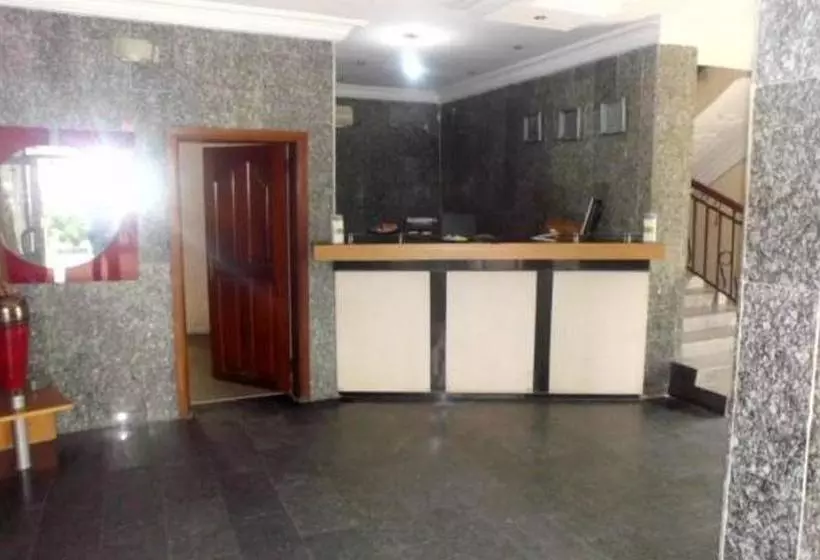 پانسیون Georgian Suites  Apartments