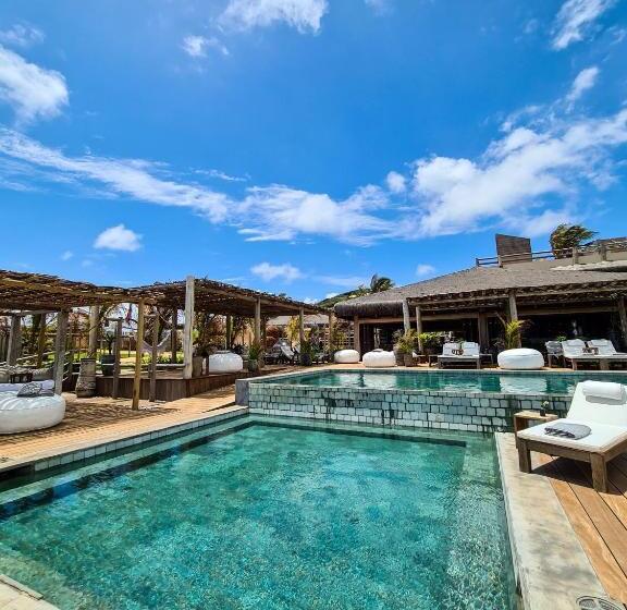 استراحتگاه Filha Da Lua Ecolodge