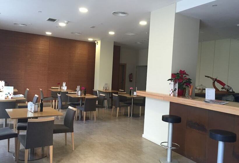 Apartamentos Plaza Picasso