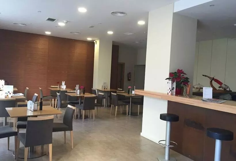 Apartamentos Plaza Picasso