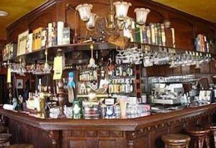 ベッドアンドブレックファースト The Pipers