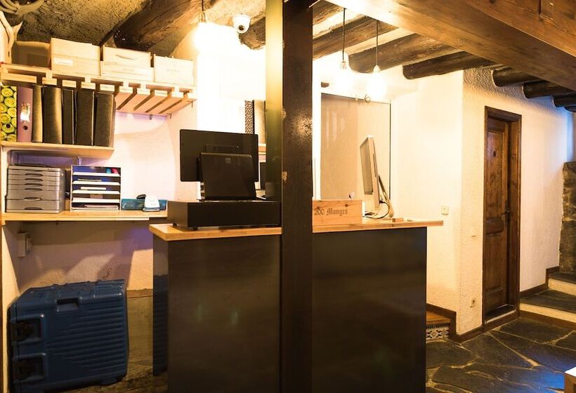 Hostal Cisco De Sans