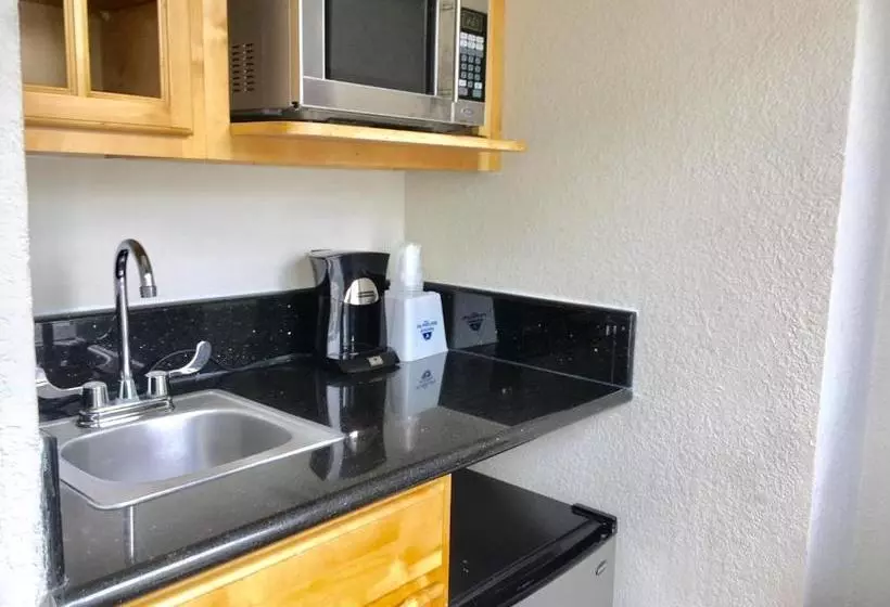 ホテル Americas Best Value Inn & Suites  Soma