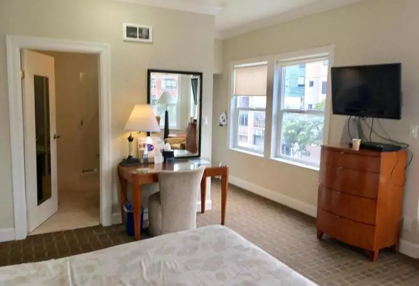 ホテル Americas Best Value Inn & Suites  Soma