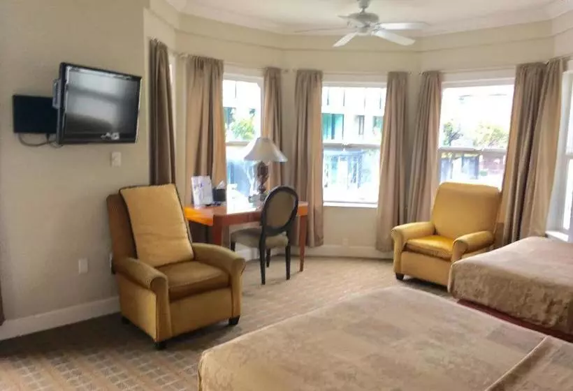 ホテル Americas Best Value Inn & Suites  Soma