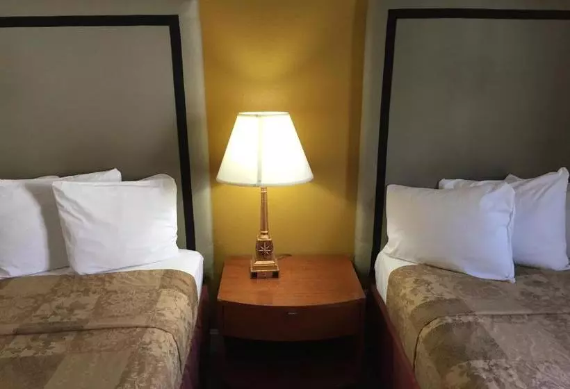 ホテル Americas Best Value Inn & Suites  Soma