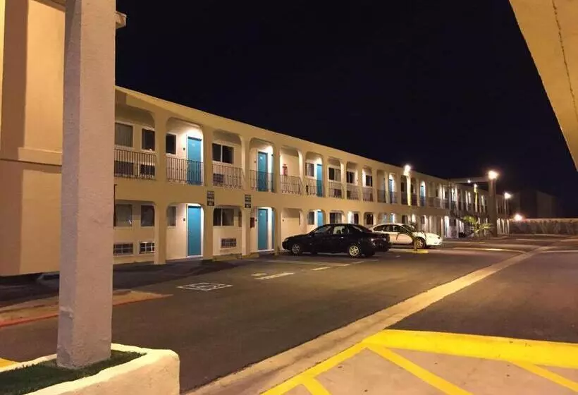 酒店 Anaheim Executive Inn & Suites