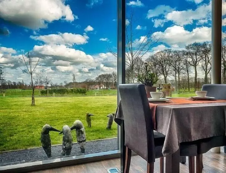 בית מלון כפרי Cleythil