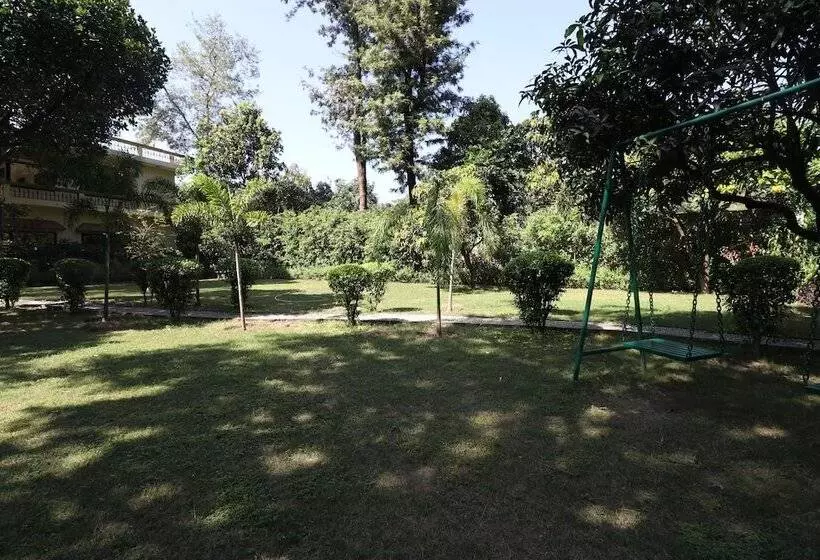 Отель Corbett Comfort Lodge