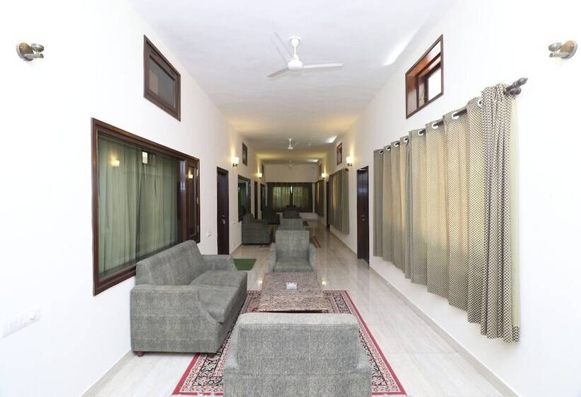 هتل Corbett Comfort Lodge