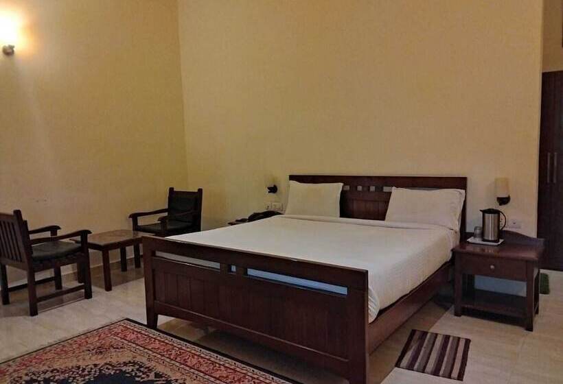 هتل Corbett Comfort Lodge