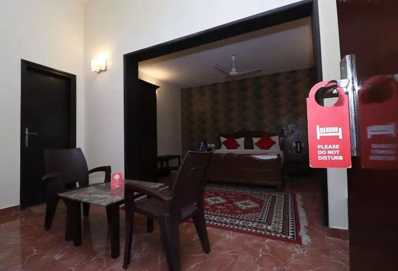 Отель Corbett Comfort Lodge