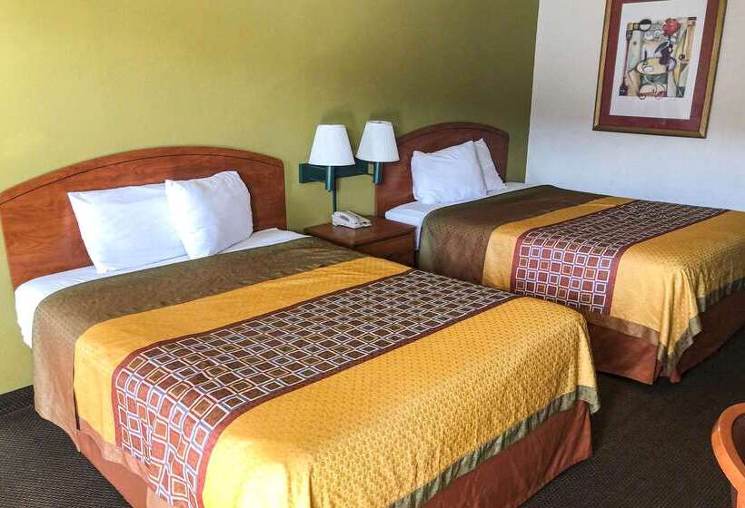 Отель Econo Lodge