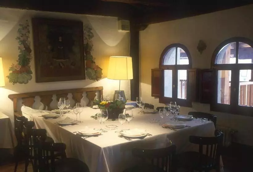 בית מלון כפרי El Rancho