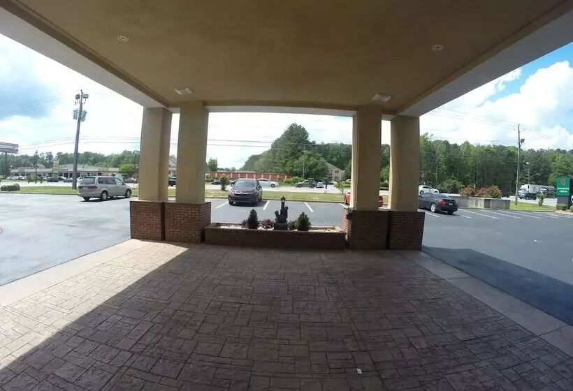 Отель Jameson Inn And Suites Riverdale